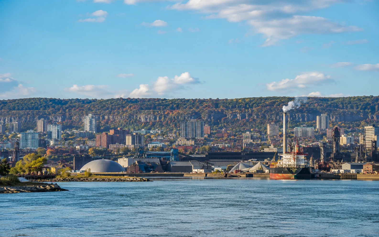 Burlington and Hamilton waterfront skyline